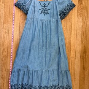 NWOT‎ 🩵 Old Navy Chambray Embroidered Maxi Dress (Size S) new with tags